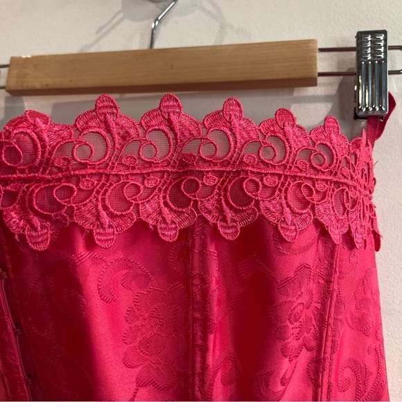 FREDERICK’S OF HOLLYWOOD Sz 34 Fuchsia Pink Lace Brocade Boning Lace Up  Bustier - Picture 5 of 13